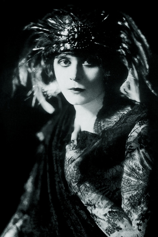 Theda Bara in the 1920 play The Blue Flame